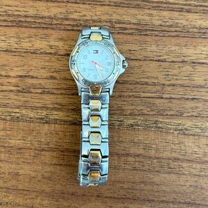 Vintage Tommy Hilfiger F80008 Silver Tone Quartz Wrist Watch